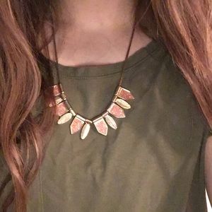 Sparkly gold necklace!